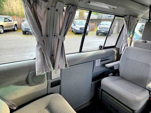 Used 2002 Volkswagen Eurovan MV FWD image 35