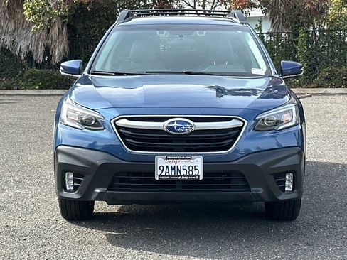 Used 2022 Subaru Outback Premium image 8