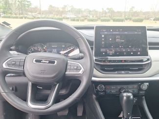 Used 2023 Jeep Compass Limited video 2