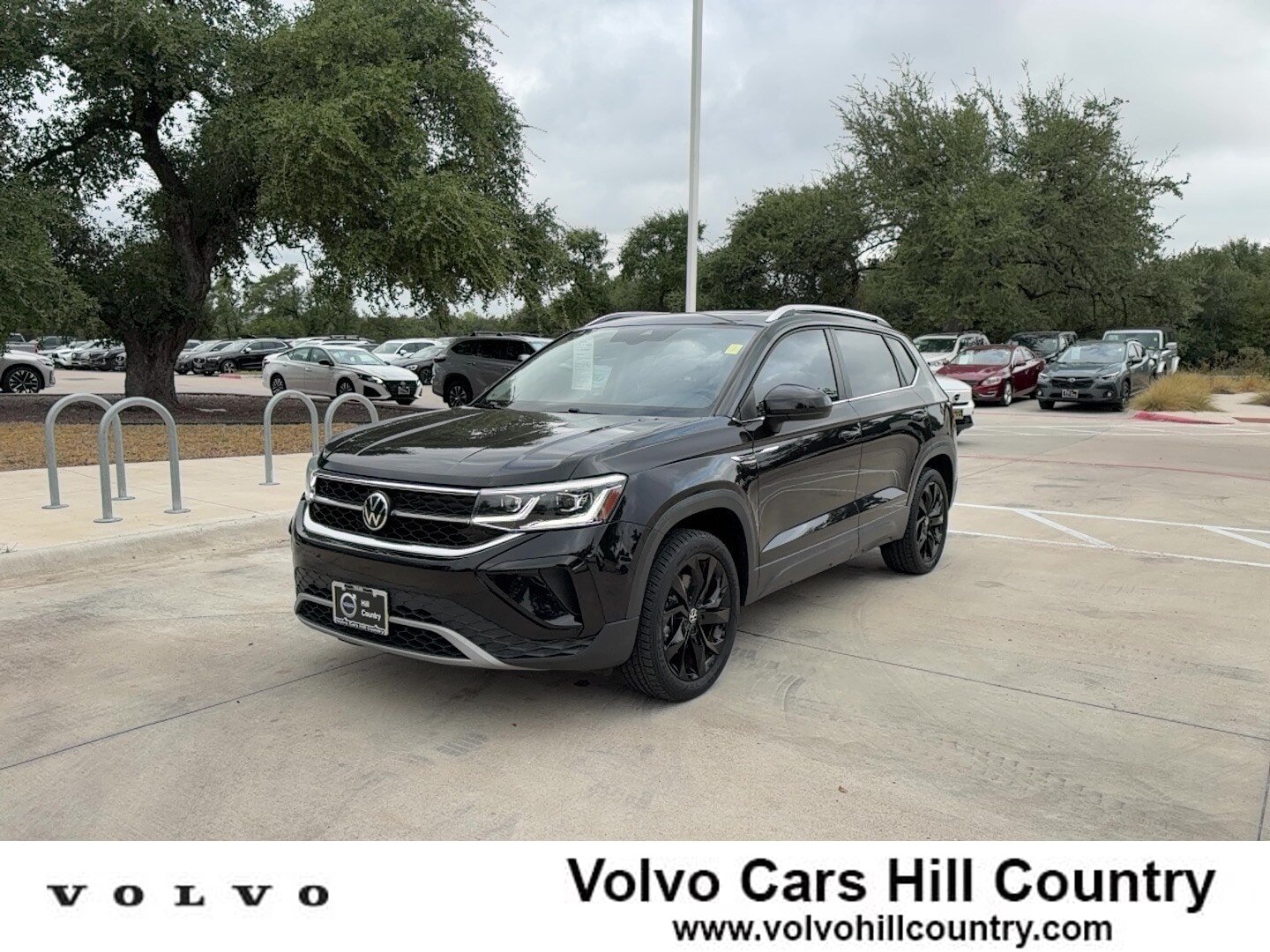 Used 2022 Volkswagen Taos SEL FWD image 1