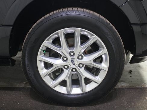 Used 2015 Ford Expedition Limited w/ Equipment Group 301A image 31