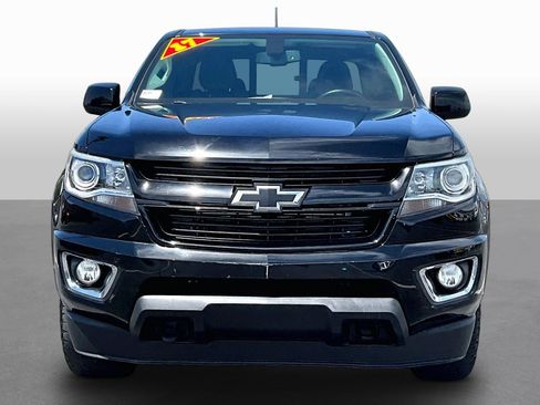 Used 2017 Chevrolet Colorado Z71 w/ Z71 Midnight Edition AWD/4WD image 3