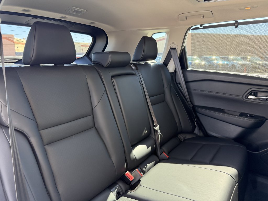 Used 2026 Nissan Rogue SV w/ SV Premium Package FWD image 39