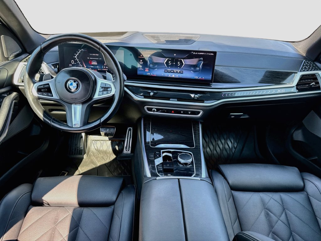 Used 2025 BMW X5 sDrive40i w/ M Sport Package RWD image 27