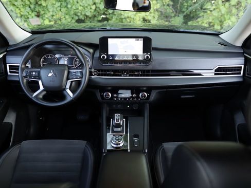Used 2024 Mitsubishi Outlander SE Black Edition AWD/4WD image 21