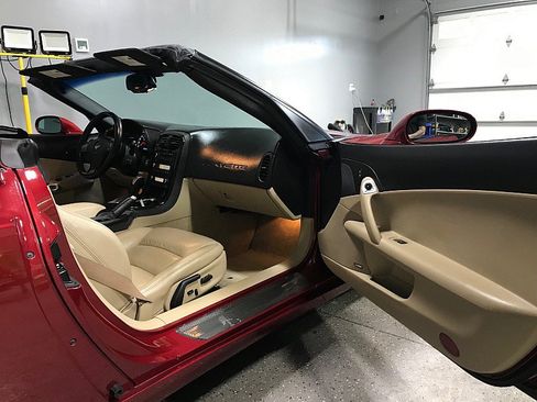 Used 2008 Chevrolet Corvette Convertible w/ Preferred Equipment Group RWD image 20
