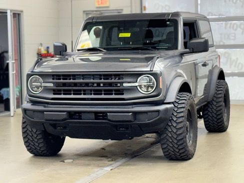 Used 2022 Ford Bronco 2-Door AWD/4WD image 3