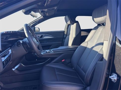 Used 2024 Cadillac Lyriq Tech w/ Driver Assist Package image 9