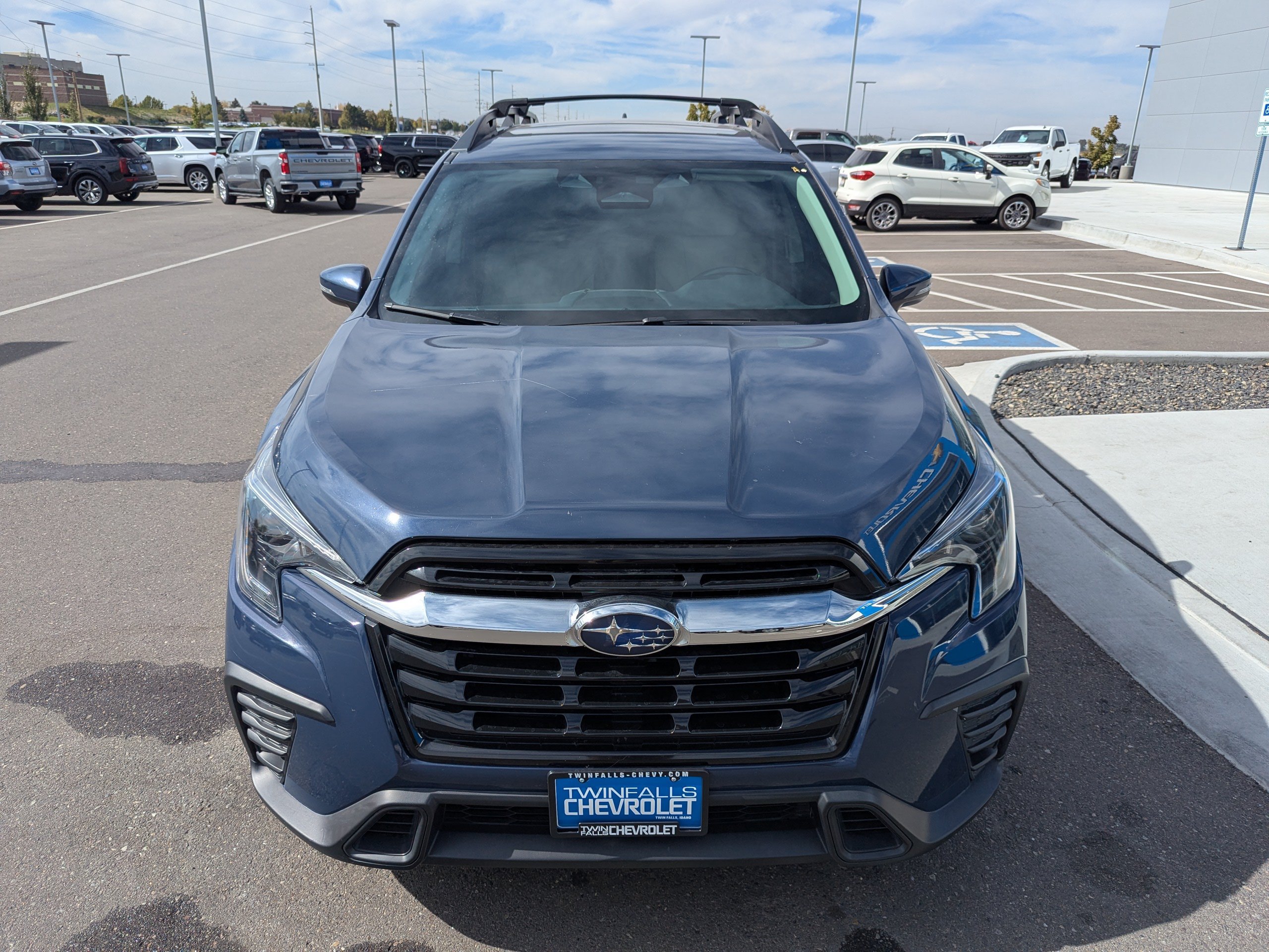 Used 2023 Subaru Ascent Premium w/ Convenience Package AWD/4WD image 5