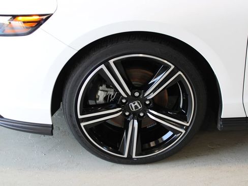 Used 2024 Honda Accord Sport image 4