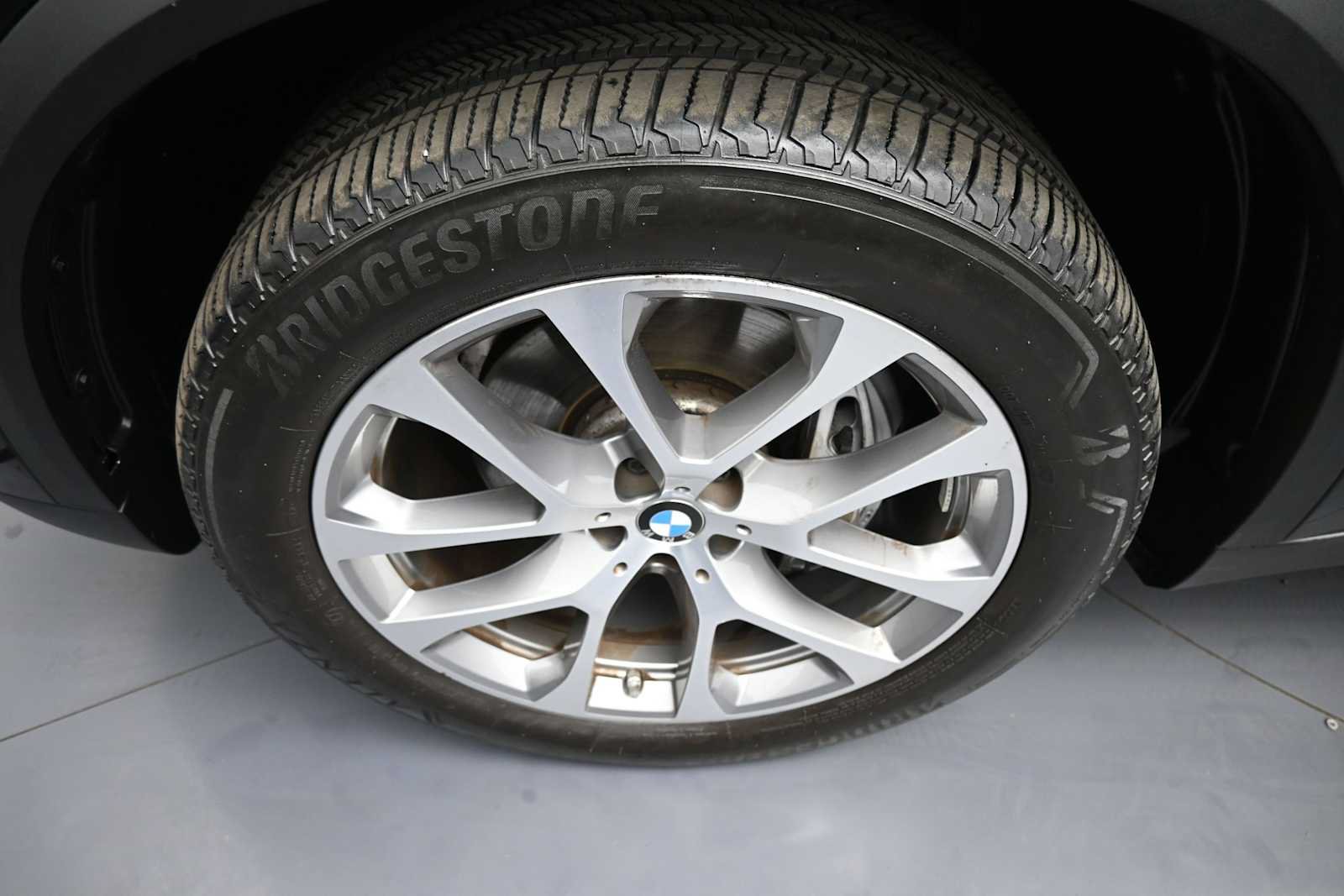 Used 2024 BMW X5 xDrive40i w/ Climate Comfort Package AWD/4WD image 13