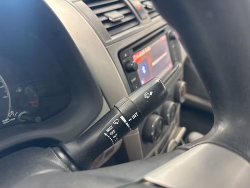 Used 2013 Toyota Corolla LE image 34