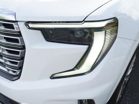 Used 2025 GMC Acadia Denali w/ LPO, Floor Liner Package image 36