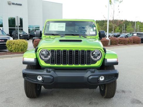 New 2026 Jeep Gladiator Sport AWD/4WD image 2