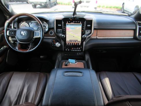 Used 2019 RAM 1500 Limited image 13