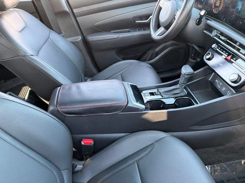 Used 2025 Hyundai Santa Cruz SEL FWD image 11