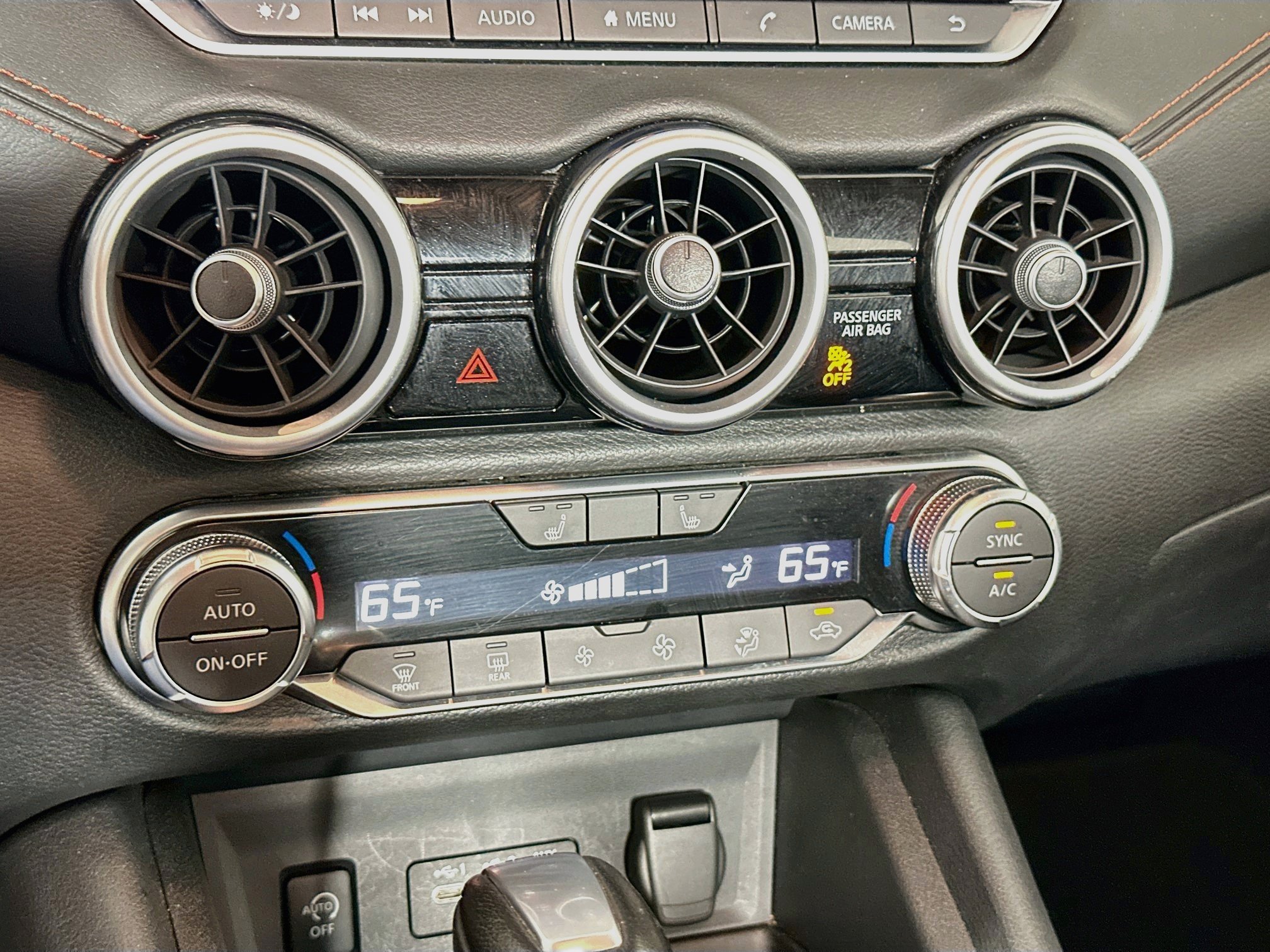 Used 2025 Nissan Sentra SR FWD image 23