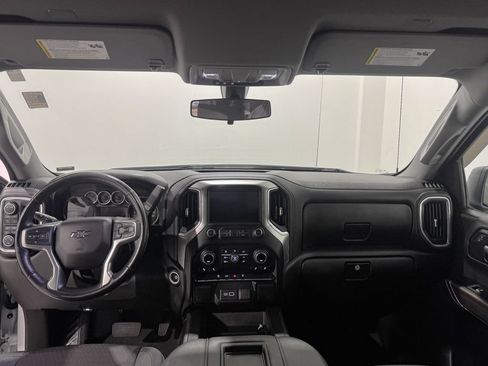 Used 2022 Chevrolet Silverado 1500 LT Trail Boss w/ Bed Protection Package AWD/4WD image 2