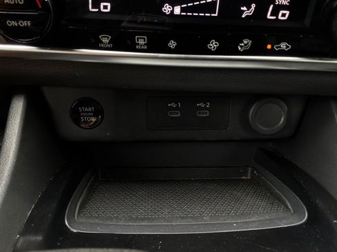 Used 2025 Nissan Rogue SV FWD image 28