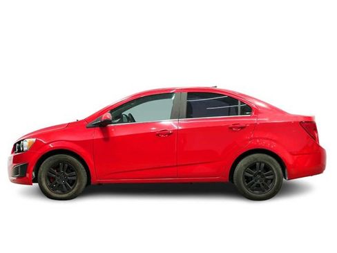 Used 2014 Chevrolet Sonic LT image 1
