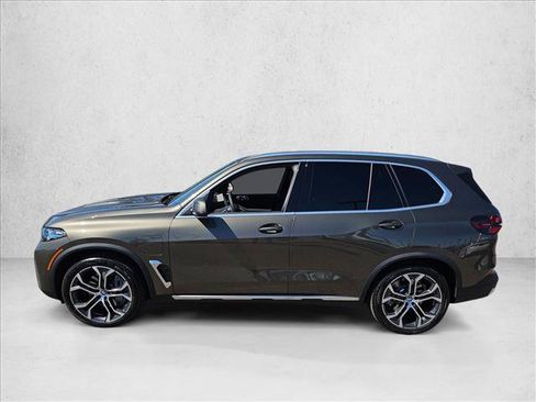Used 2026 BMW X5 xDrive50e w/ Executive Package AWD/4WD image 9