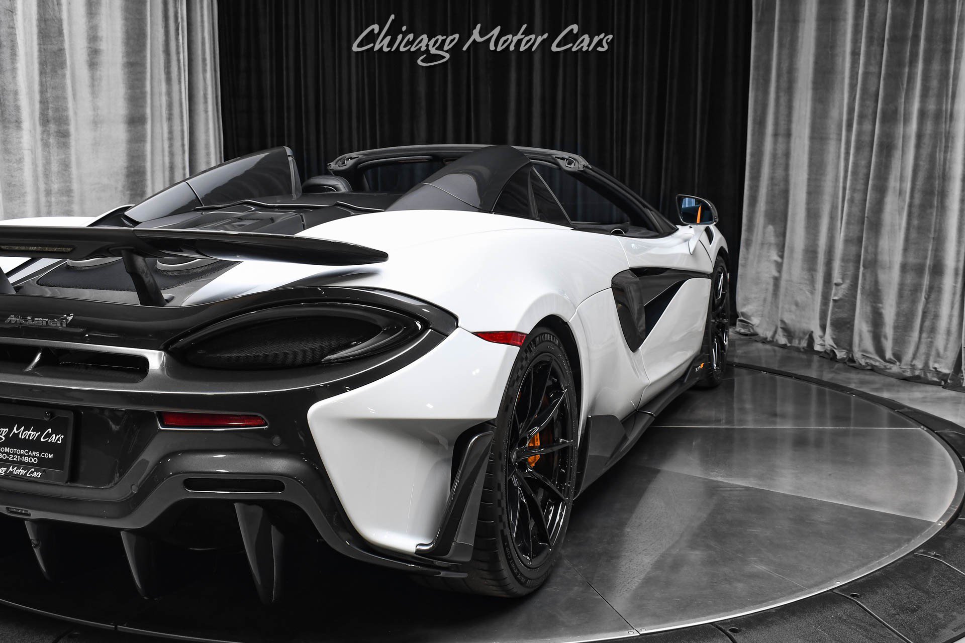 Used 2020 McLaren 600LT Spider RWD image 48