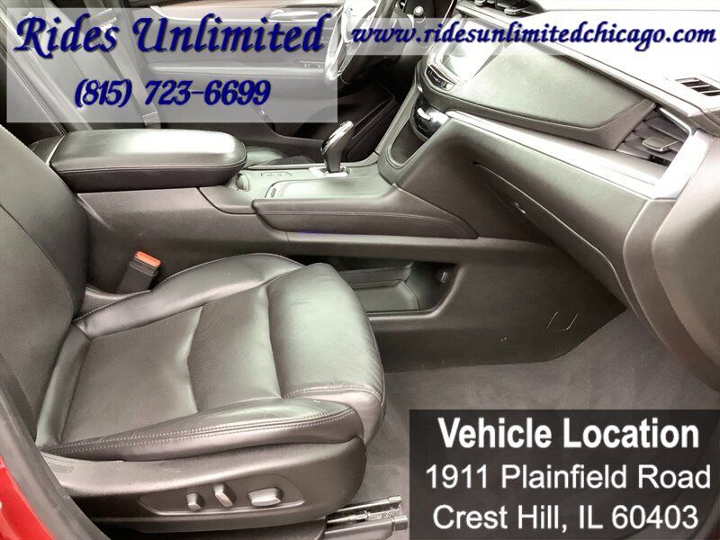 Used 2017 Cadillac XT5 Luxury w/ Driver Awareness Package AWD/4WD image 40