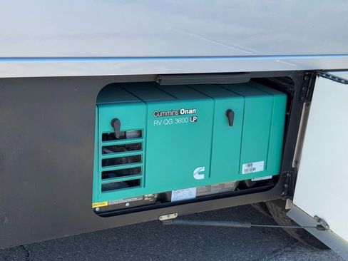 Used 2016 Mercedes-Benz Sprinter 3500 w/ Swivel Seat Package image 20