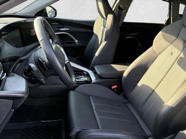 Used 2025 Audi Q5 Premium Plus w/ Premium Plus AWD/4WD image 12
