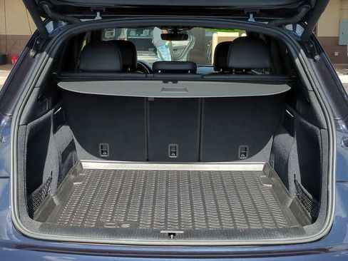 Used 2020 Audi Q5 2.0T Titanium Premium Plus w/ Premium Plus Package image 12