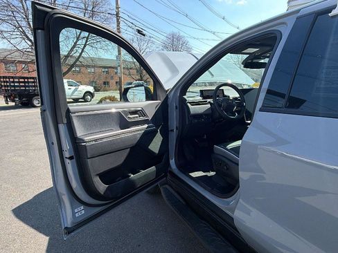 New 2026 GMC Sierra EV Elevation image 14