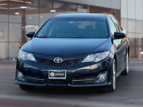 Used 2012 Toyota Camry SE image 22