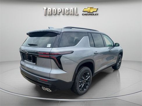 New 2026 Chevrolet Traverse LT w/ Midnight/Sport Edition image 5