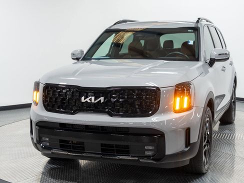 Used 2024 Kia Telluride SX X-Line image 3