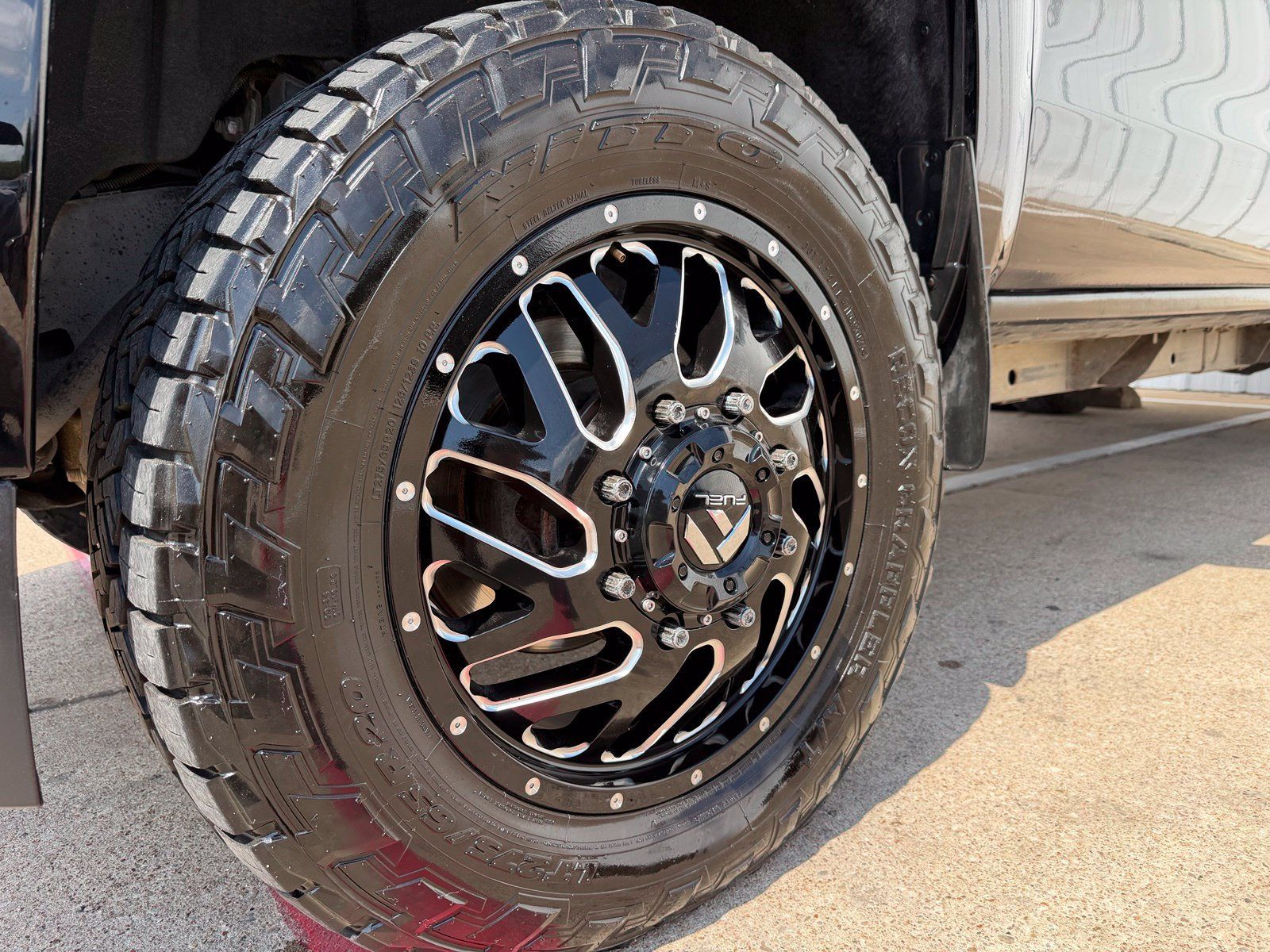 Used 2019 Chevrolet Silverado 3500 High Country w/ Duramax Plus Package AWD/4WD image 40