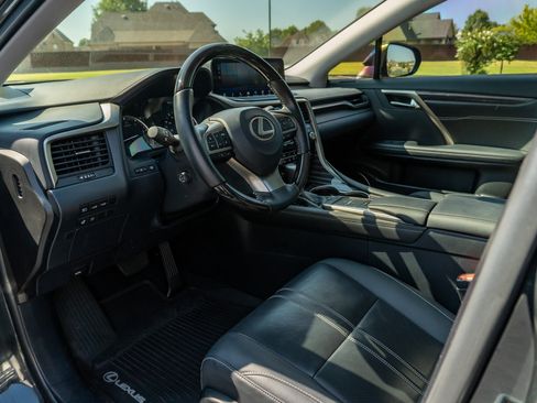 Used 2022 Lexus RX 350L Luxury w/ Accessory Package (Z1) FWD image 11