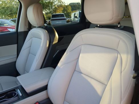 New 2026 Lincoln Nautilus Premier w/ Equipment Group 102A image 10