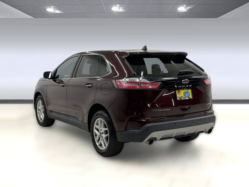 Used 2022 Ford Edge Titanium AWD/4WD image 2