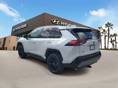 Used 2023 Toyota RAV4 SE image 2