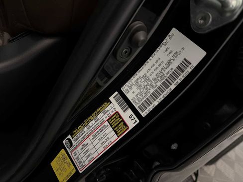 Used 2023 Toyota Tacoma Limited image 22