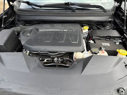 Used 2021 Jeep Cherokee Latitude Lux w/ Comfort/Convenience Group image 22