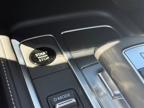 New 2026 INFINITI QX60 Luxe w/ Family Package image 29