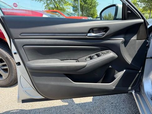 New 2025 Nissan Altima 2.5 SV w/ SV Special Edition Package image 17