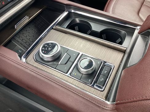 Used 2024 Ford Expedition Max Limited image 34