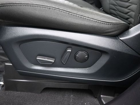 Certified 2021 Ford Explorer XLT image 10