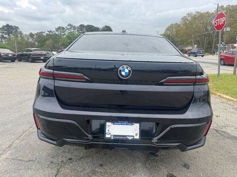 Used 2023 BMW 740i RWD image 5