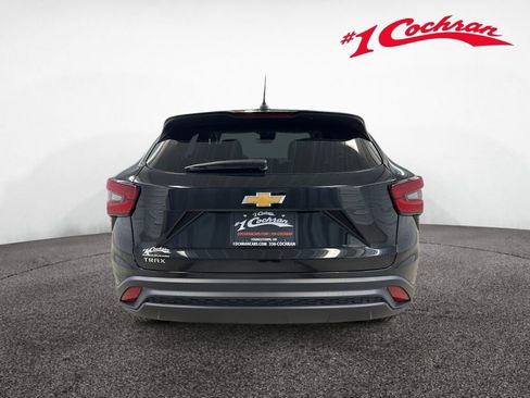 Certified 2024 Chevrolet Trax LS w/ LS Convenience Package image 18