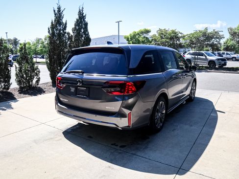 New 2026 Honda Odyssey Elite image 10