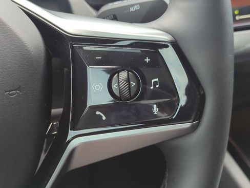 Used 2024 BMW i5 eDrive40i w/ Premium Package image 25