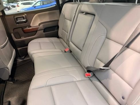Used 2018 GMC Sierra 2500 SLT w/ Duramax Plus Package AWD/4WD image 14